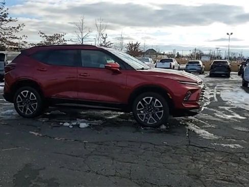 Certified 2025 Chevrolet Blazer RS image 9