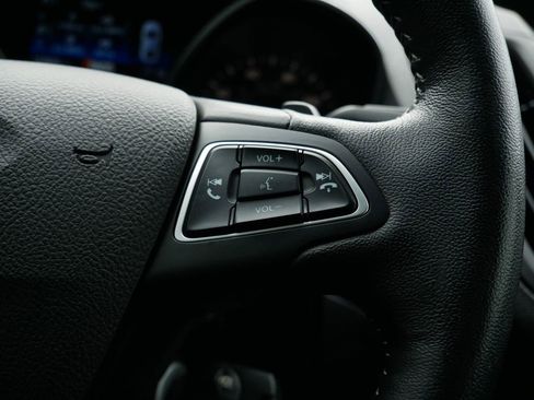 Certified 2017 Ford Escape SE w/ SE Sport Appearance Package image 18