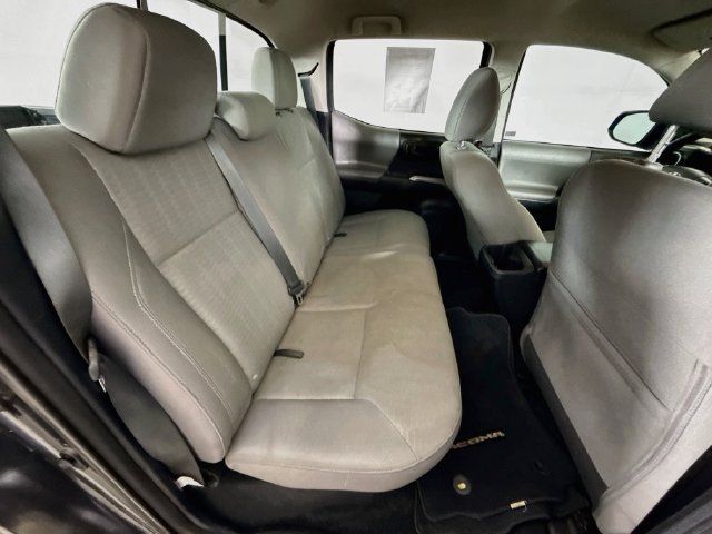 Used 2019 Toyota Tacoma SR5 AWD/4WD image 24