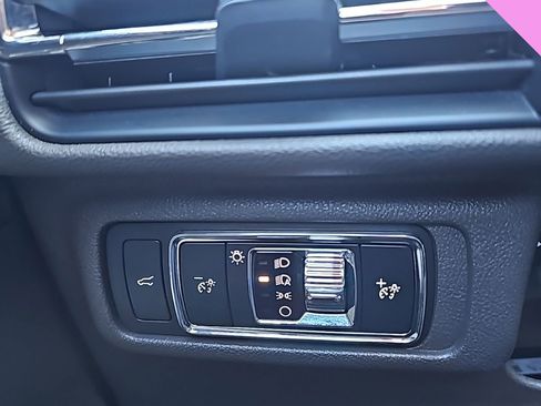 Used 2020 Lincoln Corsair FWD w/ Equipment Group 101A image 21