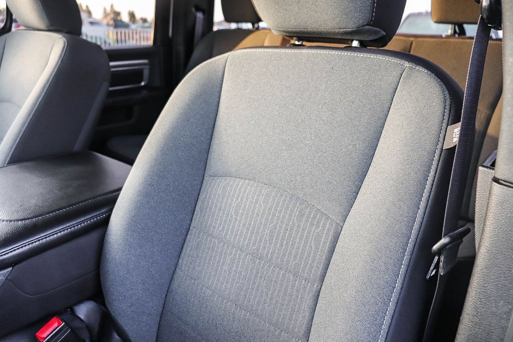 Used 2024 RAM 1500 Warlock RWD image 27
