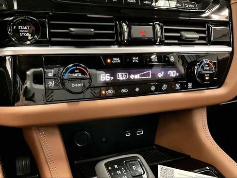 New 2025 Nissan Pathfinder Platinum w/ Lighting Package (N93) image 25