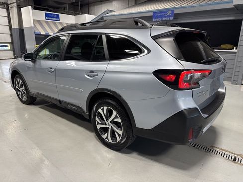 Used 2022 Subaru Outback Limited XT AWD/4WD image 5