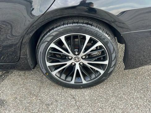 Used 2020 Toyota Camry SE FWD image 38