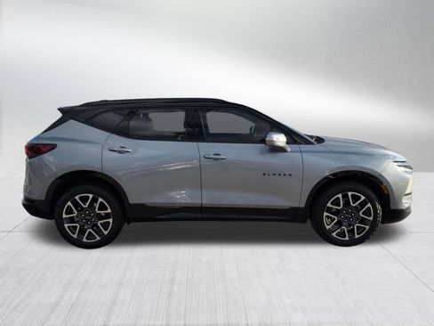 Certified 2024 Chevrolet Blazer RS w/ Driver Confidence II Package image 6