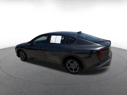 Used 2025 Kia K4 FWD image 11