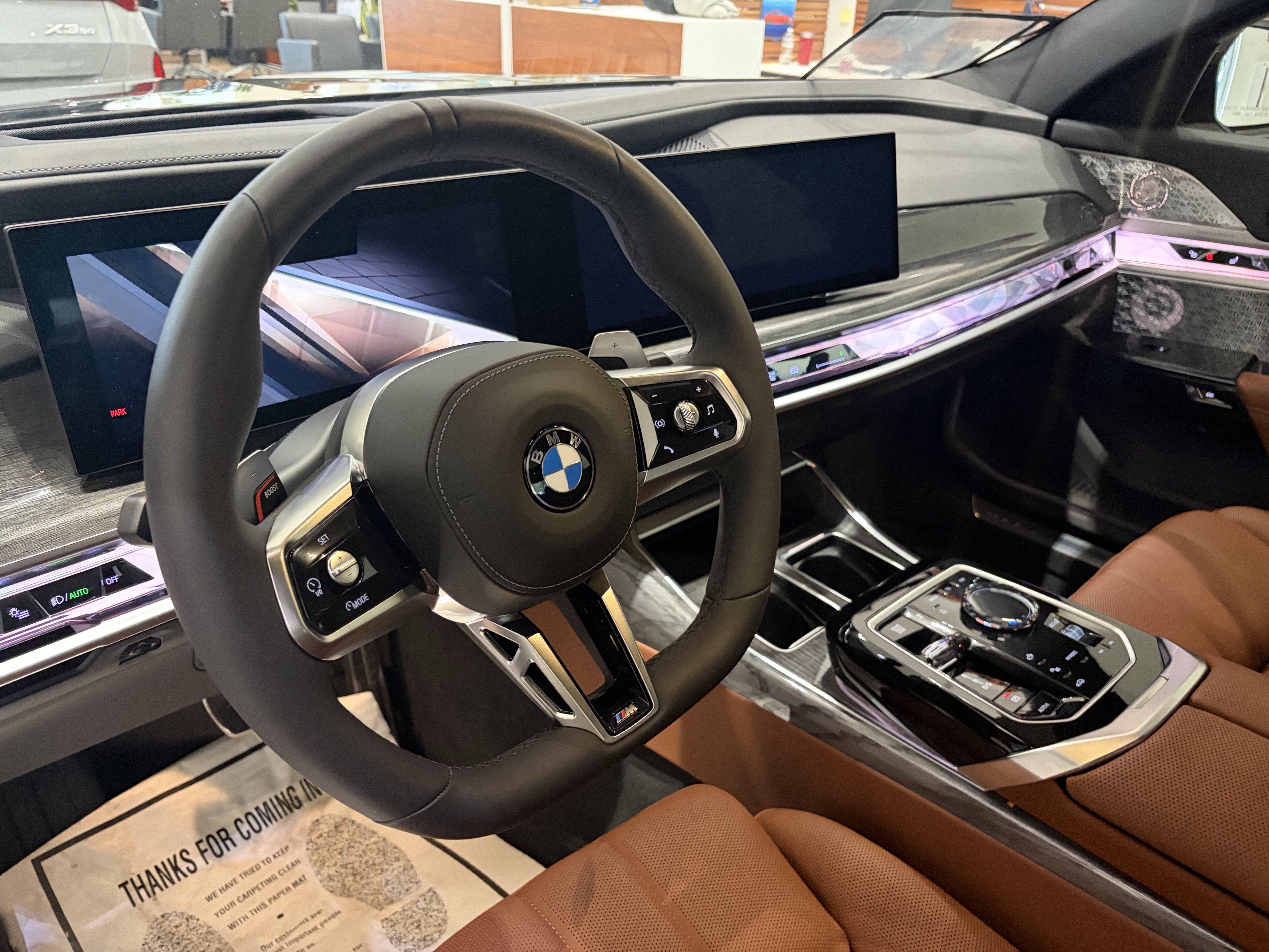 Certified 2025 BMW 760i xDrive w/ Executive Package AWD/4WD image 12
