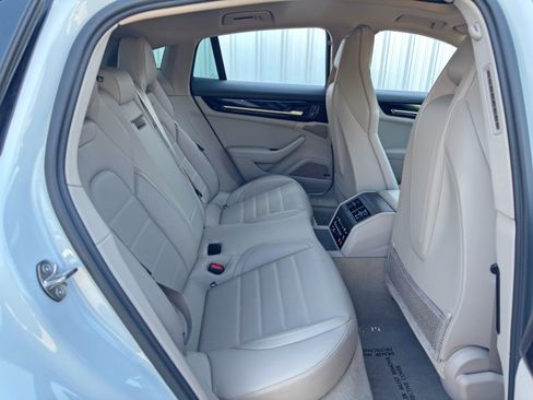Used 2024 Porsche Panamera 4 image 44