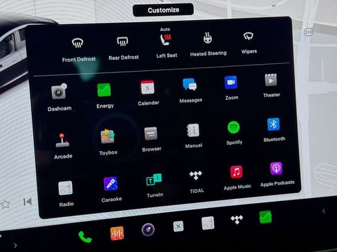 Used 2023 Tesla Model 3 Standard Range image 33