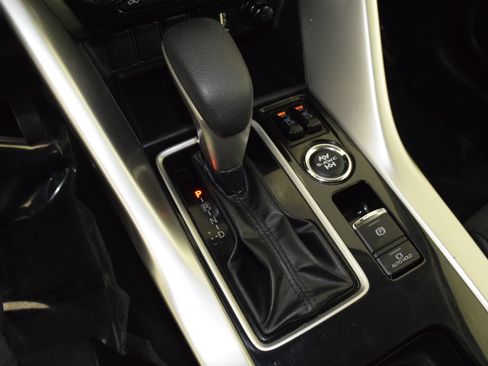 Used 2022 Mitsubishi Eclipse Cross SE image 24