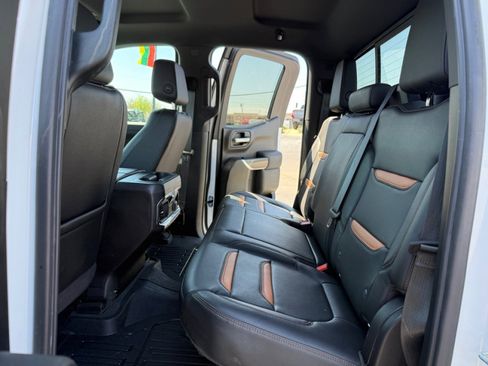 Used 2020 GMC Sierra 1500 AT4 w/ AT4 Premium Package AWD/4WD image 16