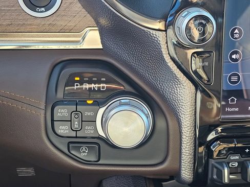 Used 2025 RAM 1500 Limited w/ Trailer Tow Group image 26