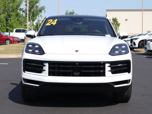 Used 2024 Porsche Cayenne Coupe AWD/4WD image 37