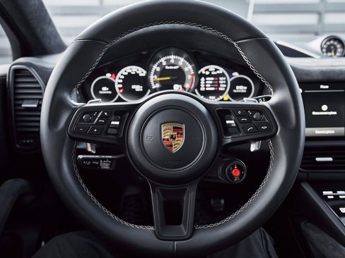 Used 2023 Porsche Cayenne Turbo GT image 61