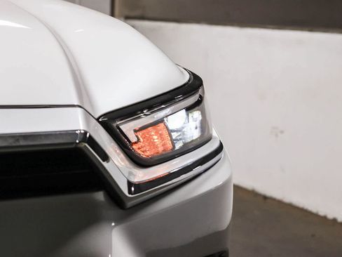 Certified 2025 Toyota Grand Highlander AWD Hybrid image 8