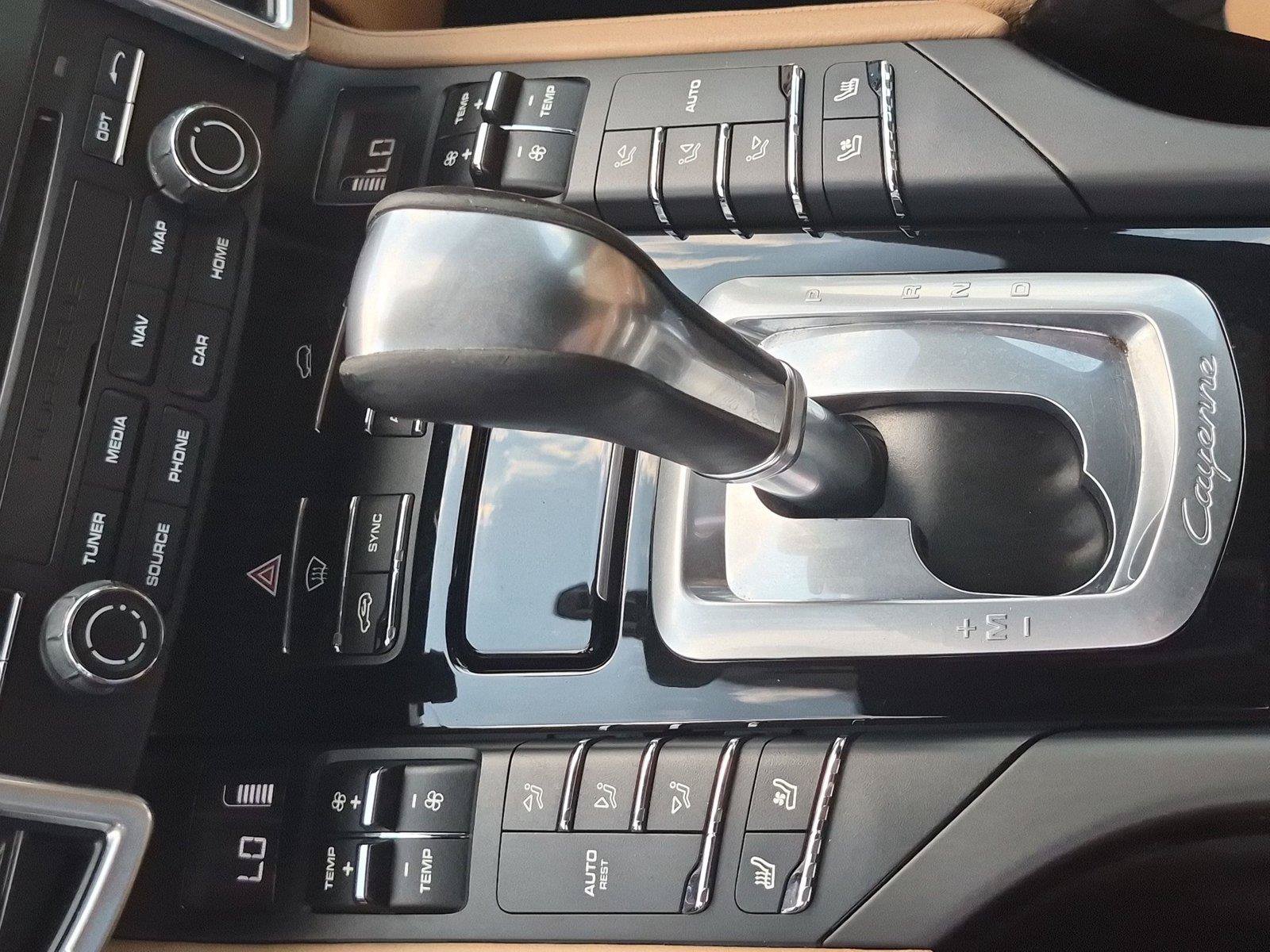 Used 2017 Porsche Cayenne S AWD/4WD image 29