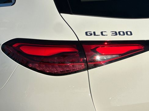 New 2026 Mercedes-Benz GLC 300 image 14