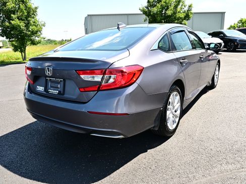 Used 2018 Honda Accord LX image 6