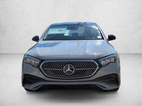 New 2026 Mercedes-Benz E 350 4MATIC Sedan image 4