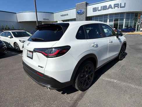 Used 2024 Honda HR-V Sport image 4