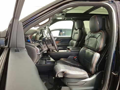 Used 2023 Lincoln Navigator L Black Label image 12