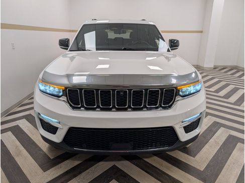 Used 2024 Jeep Grand Cherokee Limited w/ Luxury Tech Group II AWD/4WD image 29