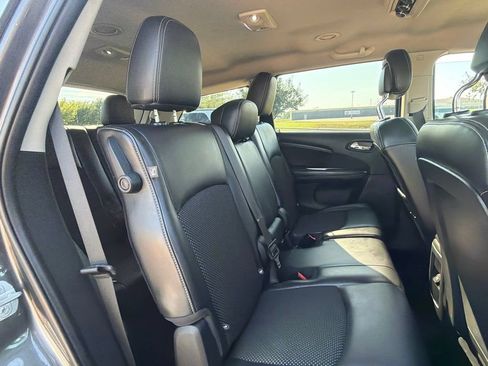 Used 2015 Dodge Journey Crossroad w/ Flexible Seating Group FWD image 32