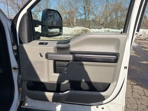 Used 2019 Ford F250 XLT image 13