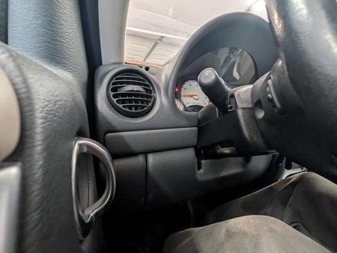Used 2003 Jeep Liberty Limited AWD/4WD image 38