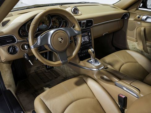 Used 2010 Porsche 911 Carrera S RWD image 9