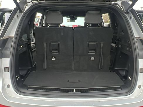 Used 2024 Jeep Grand Cherokee L Laredo image 14