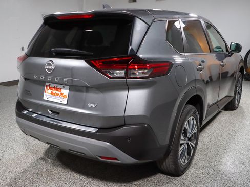 Used 2022 Nissan Rogue SV FWD image 7