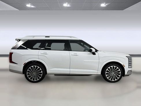 Used 2026 Hyundai Palisade Calligraphy FWD image 8