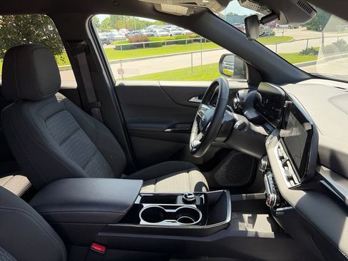 Used 2026 Chevrolet Equinox LT FWD image 31