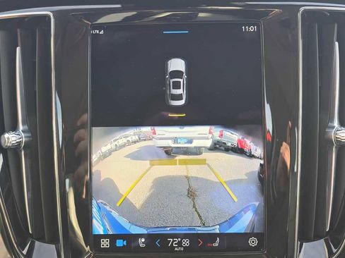 Used 2024 Volvo S60 B5 Core image 19