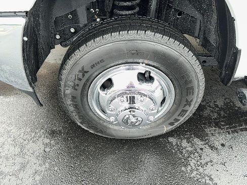 New 2026 RAM 3500 Tradesman AWD/4WD image 4