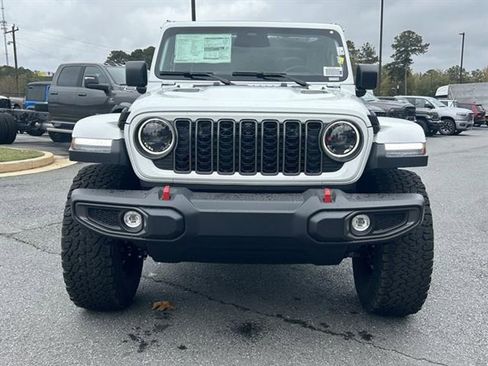 New 2026 Jeep Wrangler Unlimited Rubicon w/ Xtreme 35 Tire Package image 2