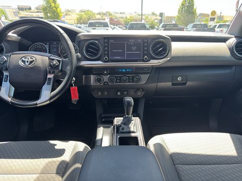 Certified 2022 Toyota Tacoma SR5 w/ Technology Package AWD/4WD image 9