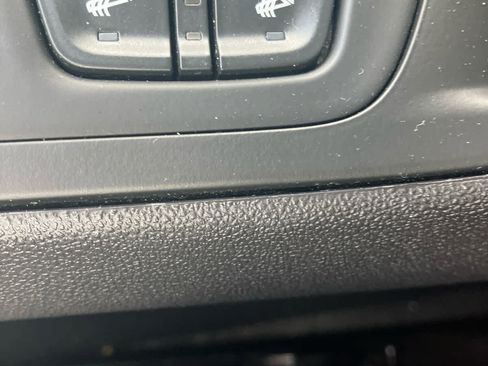 Used 2022 GMC Terrain SLE w/ Driver Convenience Package FWD image 28