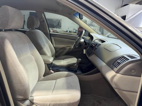 Used 2003 Toyota Camry LE FWD image 25