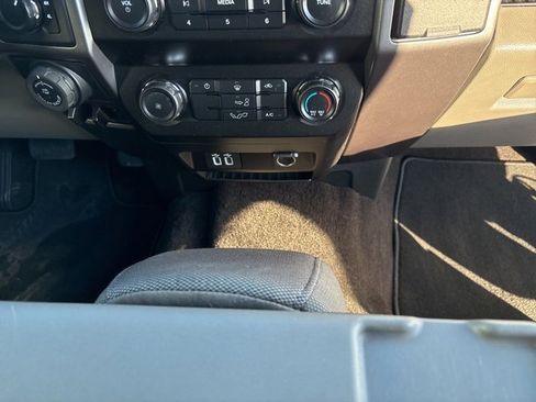 Used 2019 Ford F150 XLT w/ Trailer Tow Package image 10