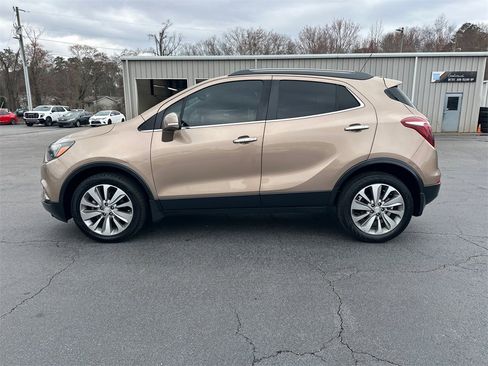 Used 2018 Buick Encore Preferred image 9