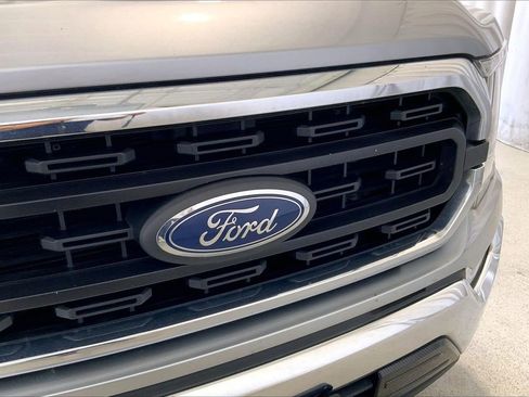 Used 2022 Ford F150 XLT w/ Trailer Tow Package image 7