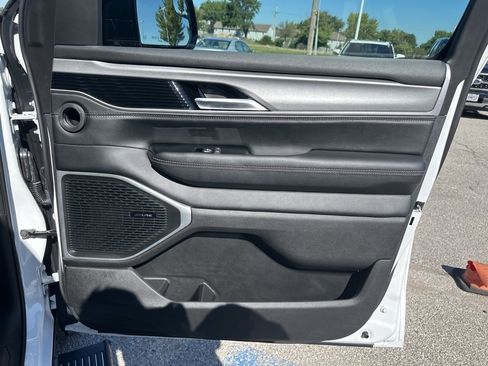 New 2025 Jeep Wagoneer Series II image 61