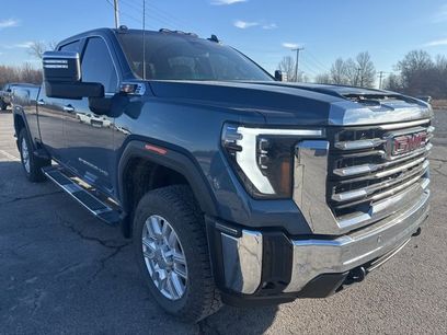 Used 2024 GMC Sierra 2500 SLT w/ SLT Convenience Package