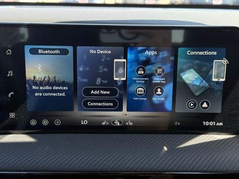 New 2026 Nissan Kicks SR w/ Cold Weather Package FWD image 27