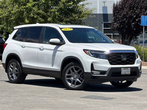 Certified 2023 Honda Passport EX-L image 2