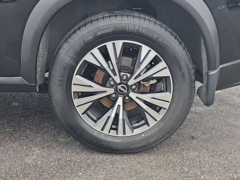 Used 2023 Nissan Rogue SV FWD image 32