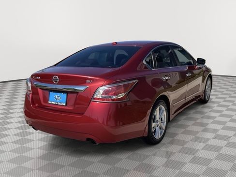 Used 2015 Nissan Altima 2.5 SV w/ Convenience Package FWD image 13