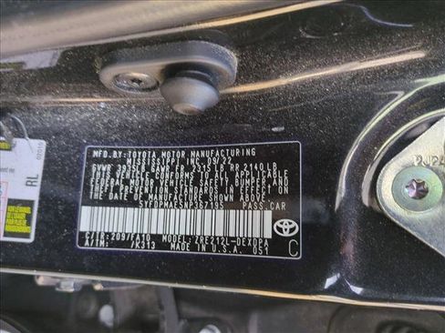 Used 2022 Toyota Corolla L image 15